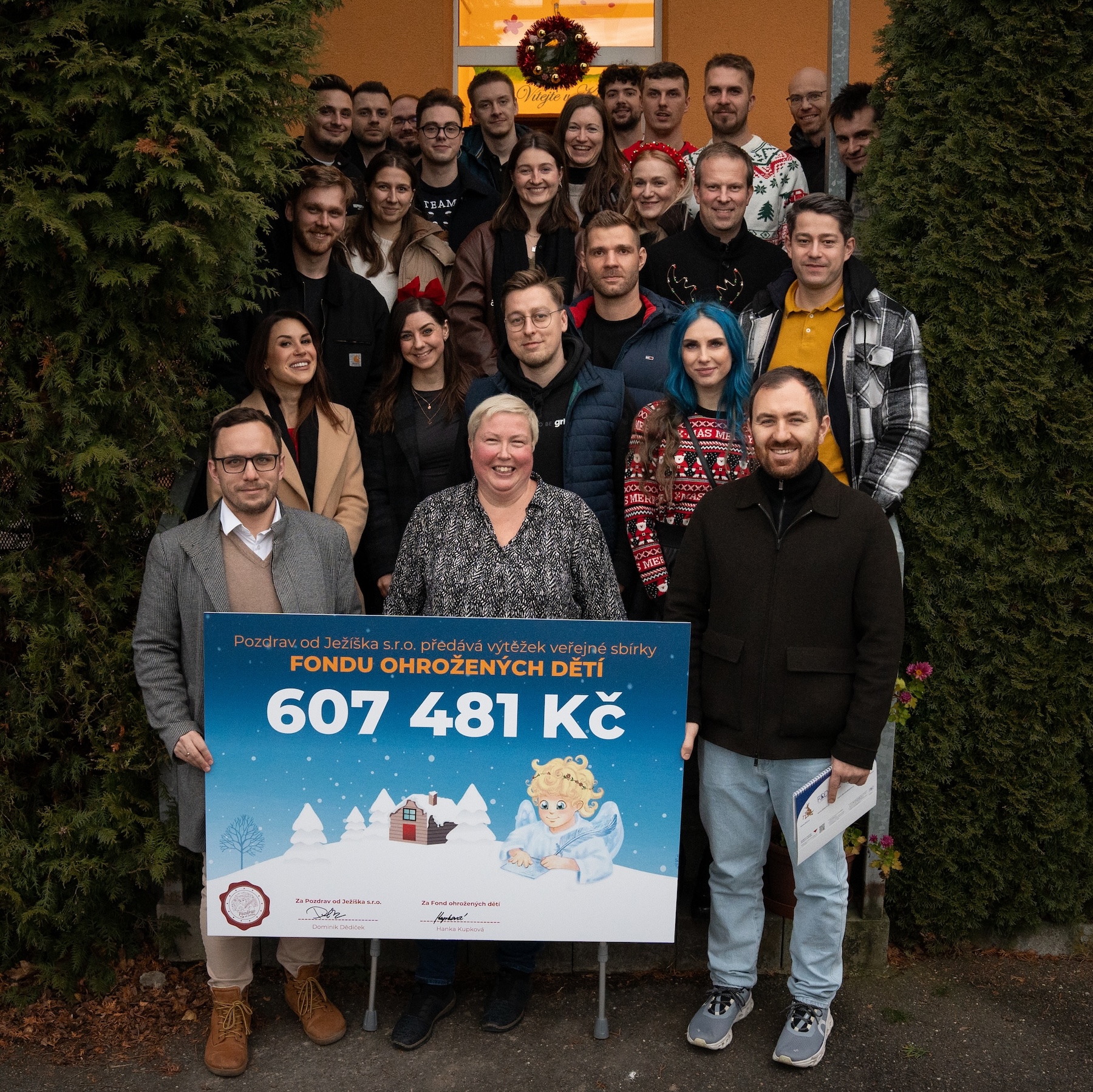 Nová podoba českých Vánoc: Vlastní pohlednice a telefonát od Ježíška